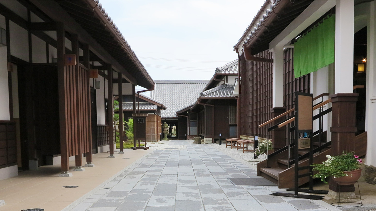 駒 屋